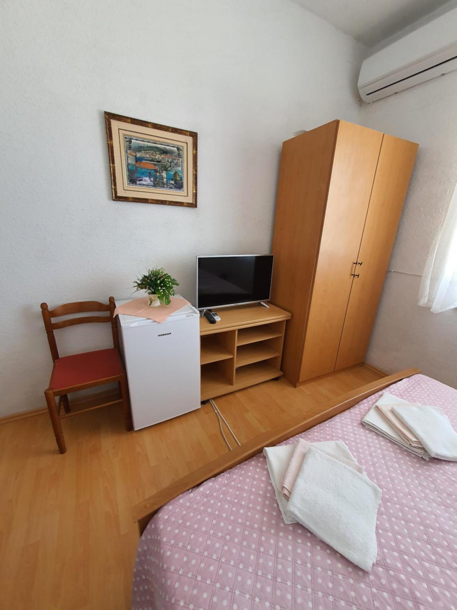 Apartments - Buffet 2B Свети Юрай Стая снимка