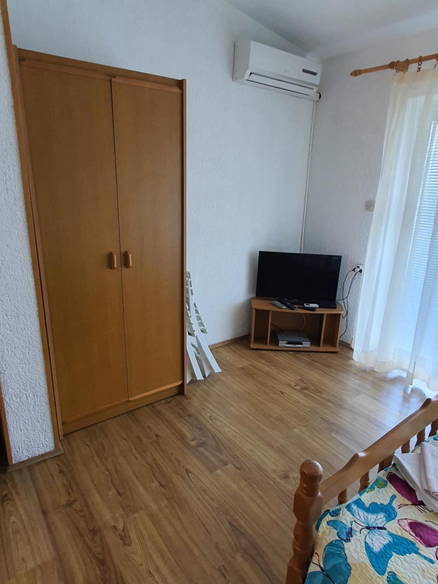 Apartments - Buffet 2B Свети Юрай Стая снимка