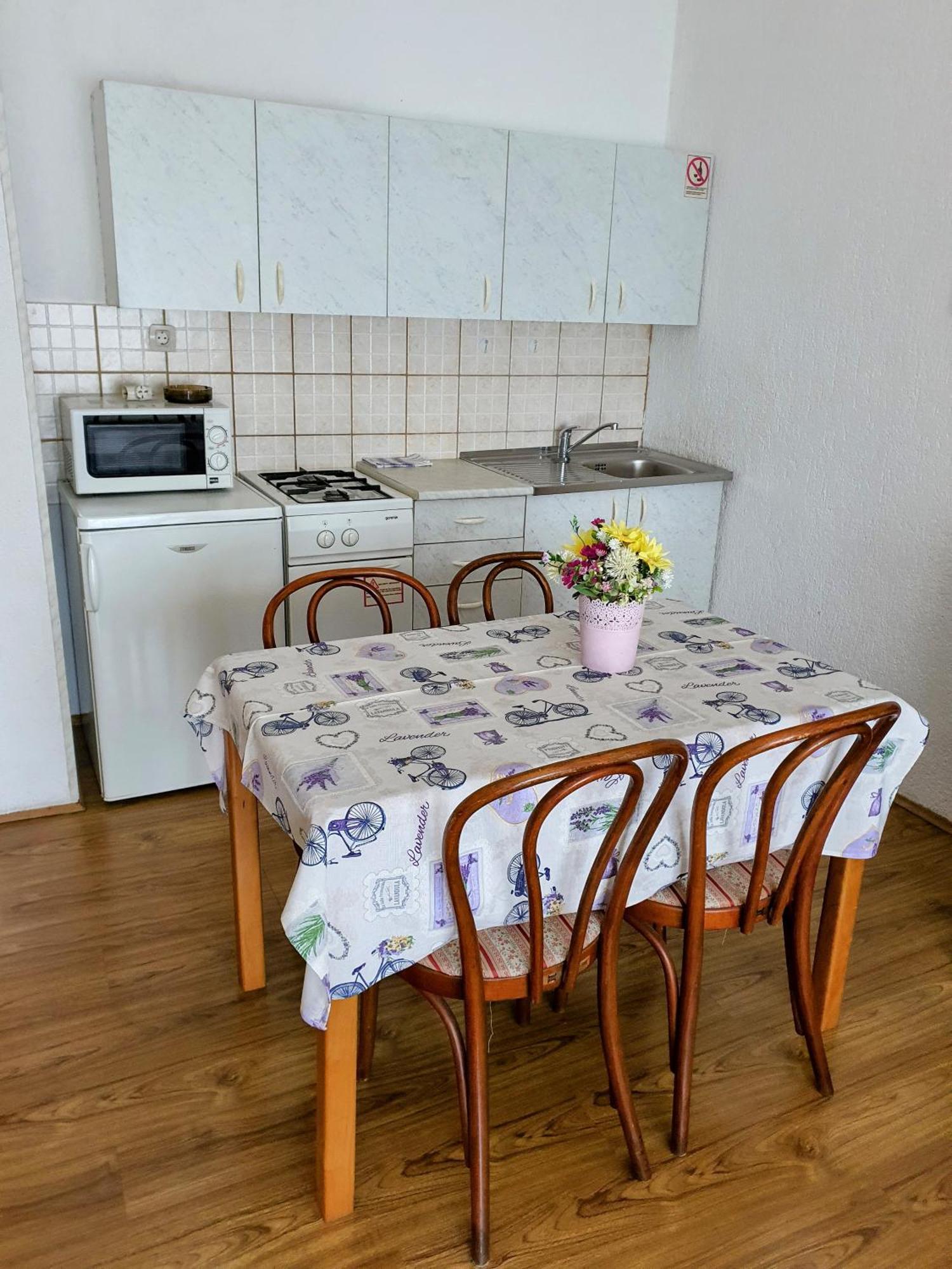 Apartments - Buffet 2B Свети Юрай Стая снимка