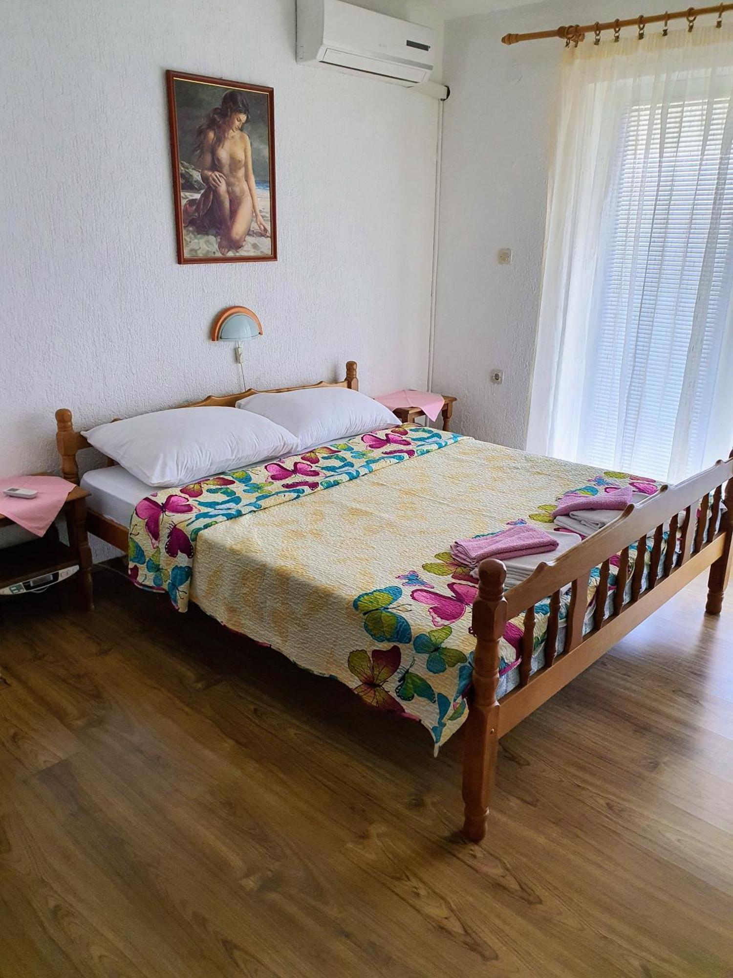 Apartments - Buffet 2B Свети Юрай Стая снимка